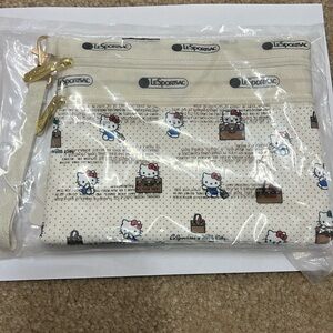 Hello Kitty White Wristlet double zipper